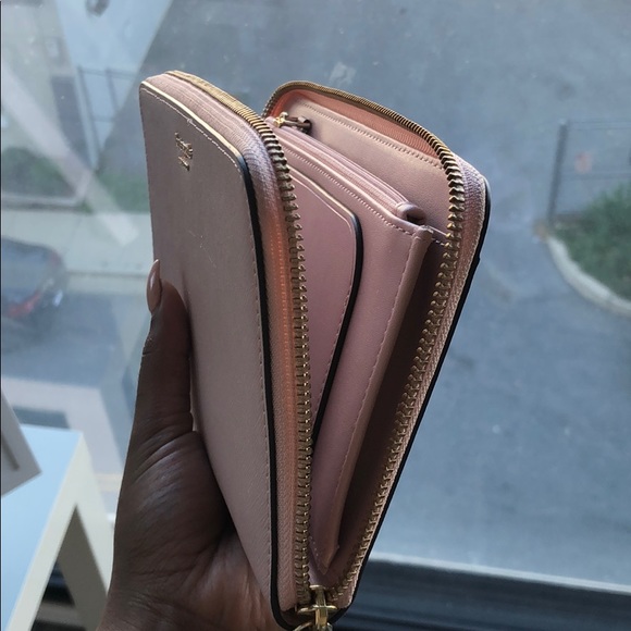 Kate Spade Blush Wallet - Picture 3 of 3